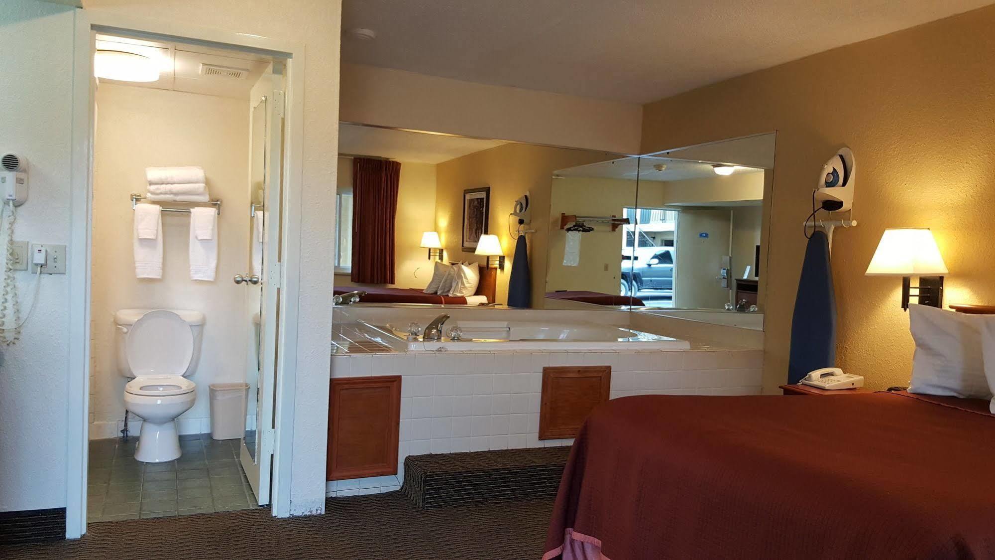 Cedar Cove Hotel Sandusky Exterior foto