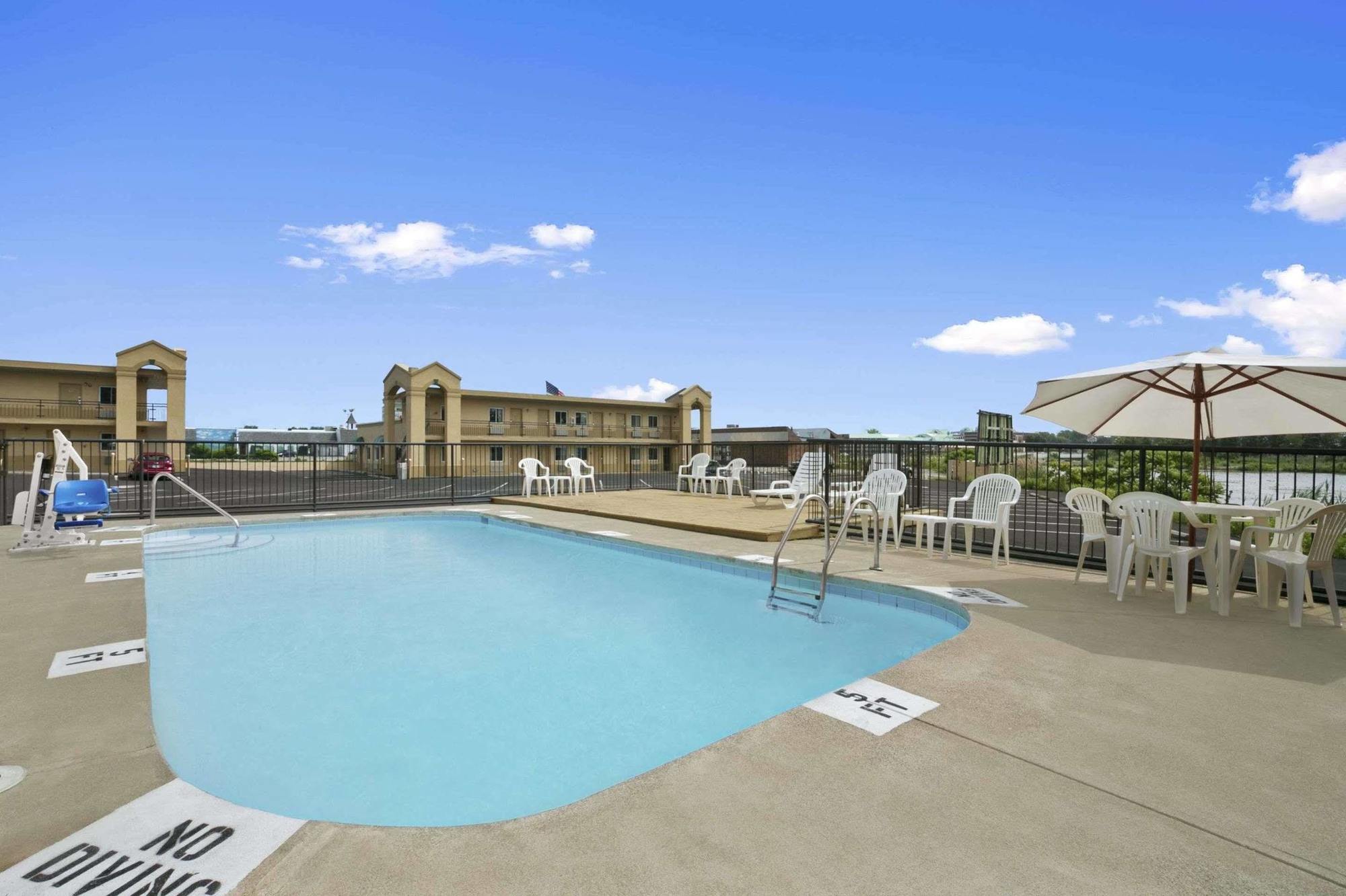 Cedar Cove Hotel Sandusky Exterior foto